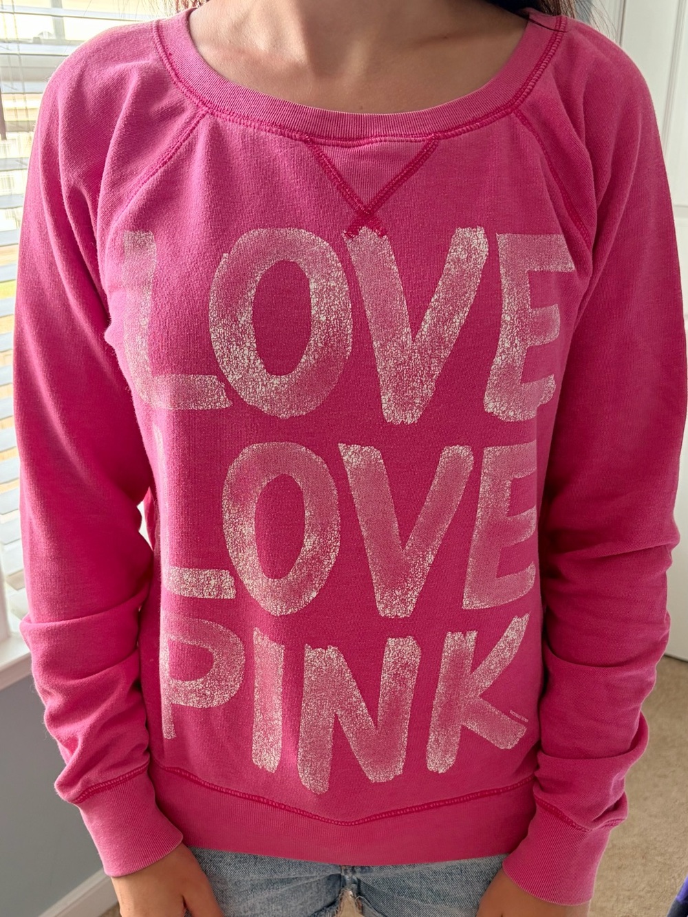 Victoria’s Secret Pink Sweatshirt White Cheetah Heart Size Small October 2010